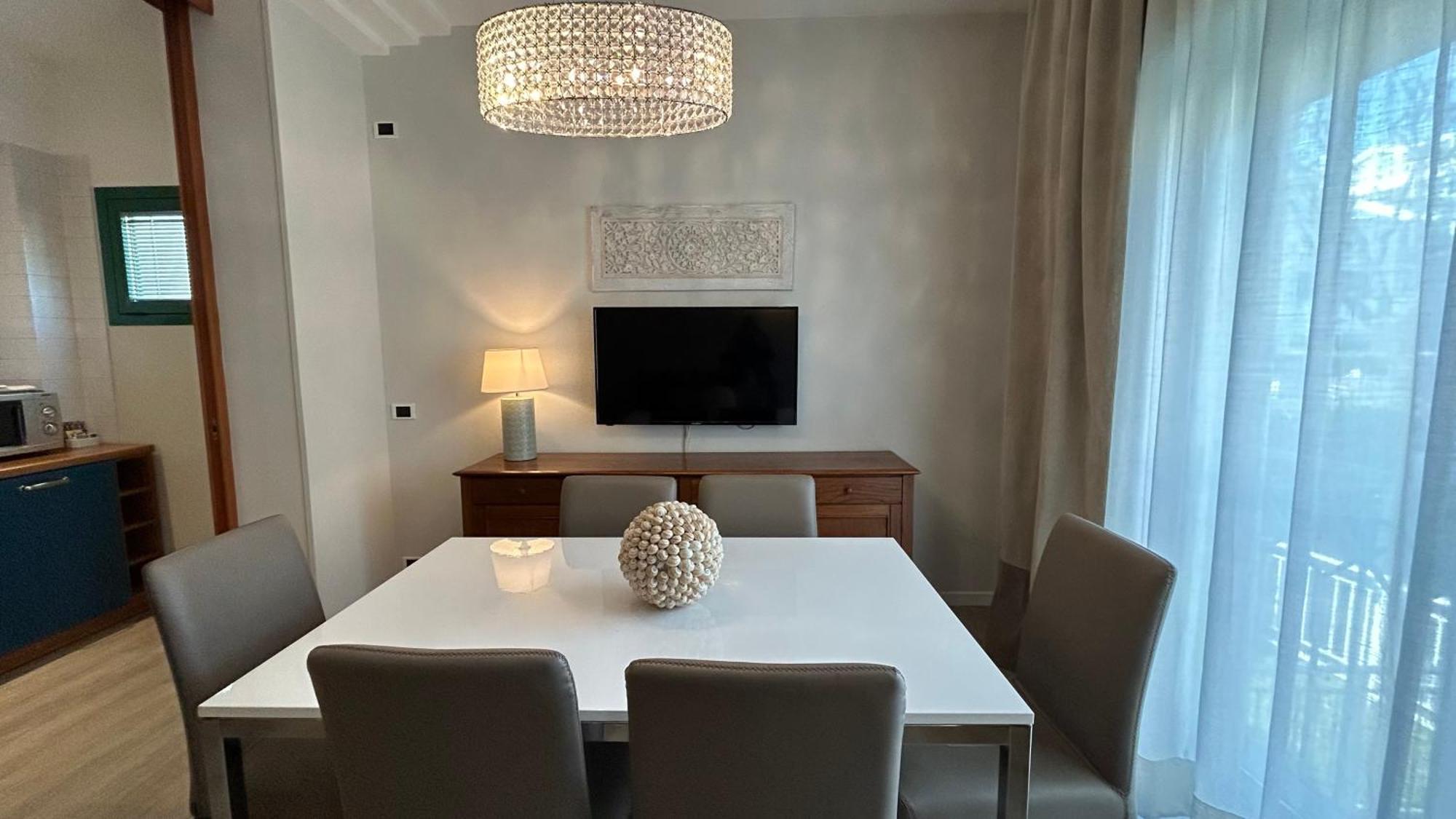 Residence Lungomare - Charming Apartments Риччоне Екстер'єр фото