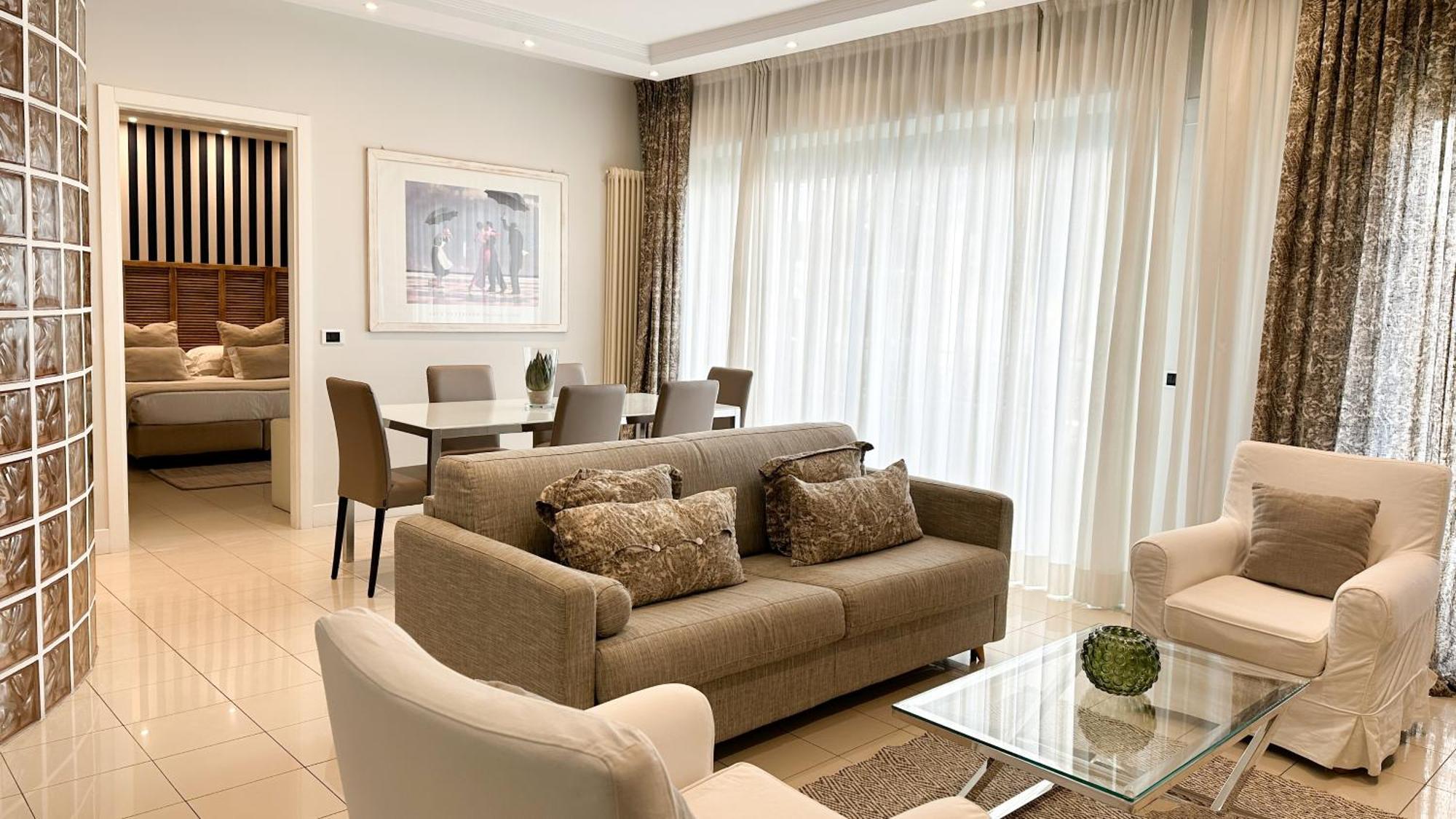 Residence Lungomare - Charming Apartments Риччоне Екстер'єр фото